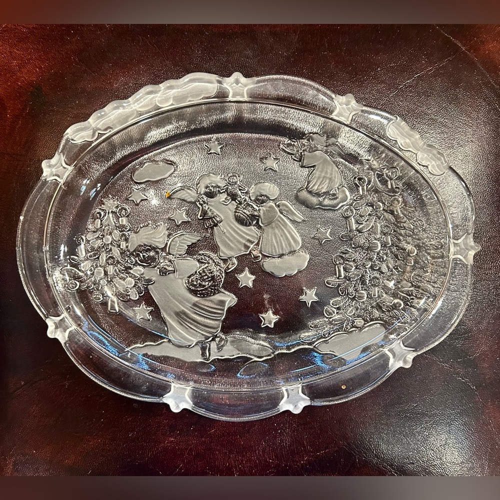 Mikasa Crystal Angel Plate Serving Dish Holidays Stars Trees 9" Retired Pattern